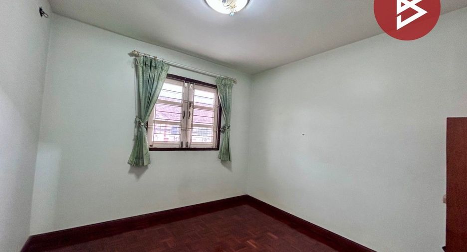 Reihenhaus zum Kauf mit 2 Zimmer in Bang Kruai, Nonthaburi