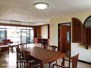 出租 2 卧室 公寓式住宅 在 Watthana, 曼谷