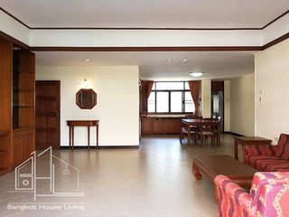 出租 2 卧室 公寓式住宅 在 Watthana, 曼谷