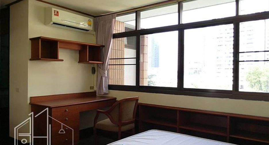 For rent 2 bedrooms apartment in Watthana, Bangkok