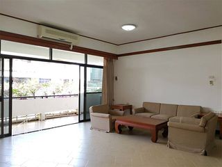 Wohnung zur Miete mit 3 Zimmer in Watthana, Bangkok