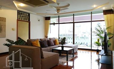 For rent 3 bedrooms condo in Watthana, Bangkok
