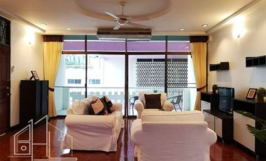 For rent 3 bedrooms apartment in Watthana, Bangkok