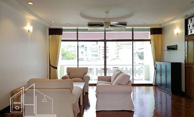 For rent 3 bedrooms apartment in Watthana, Bangkok