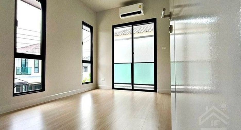 Haus zum Kauf mit 4 Zimmer in Bang Yai, Nonthaburi