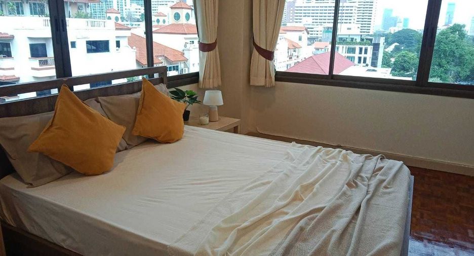 For rent 3 bedrooms condo in Watthana, Bangkok