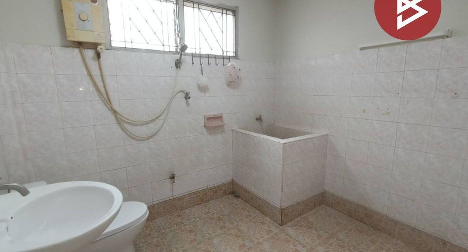Haus zum Kauf mit 3 Zimmer in Thung Khru, Bangkok