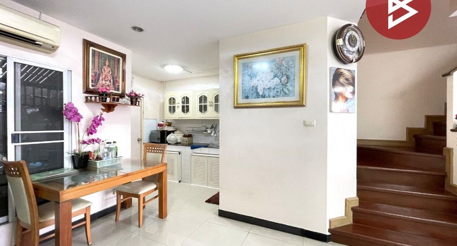 Reihenhaus zum Kauf mit 3 Zimmer in Bang Bua Thong, Nonthaburi