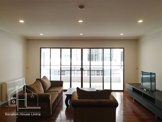 À louer 3 chambres condo à Watthana, Bangkok