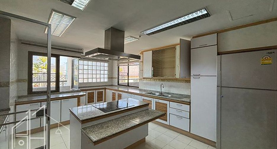 Аренда 5 спальни апартаменты в Щаттхана, Бангкок