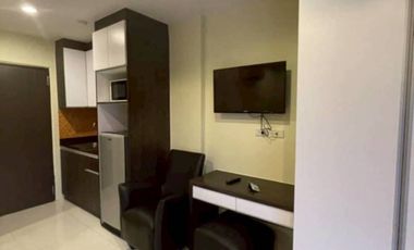 À louer et à vendre studio condo à Pratumnak, Pattaya