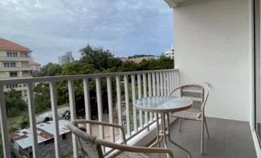 À louer et à vendre studio condo à Pratumnak, Pattaya