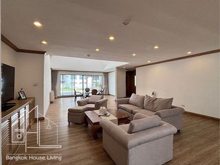 For rent 5 bedrooms condo in Watthana, Bangkok