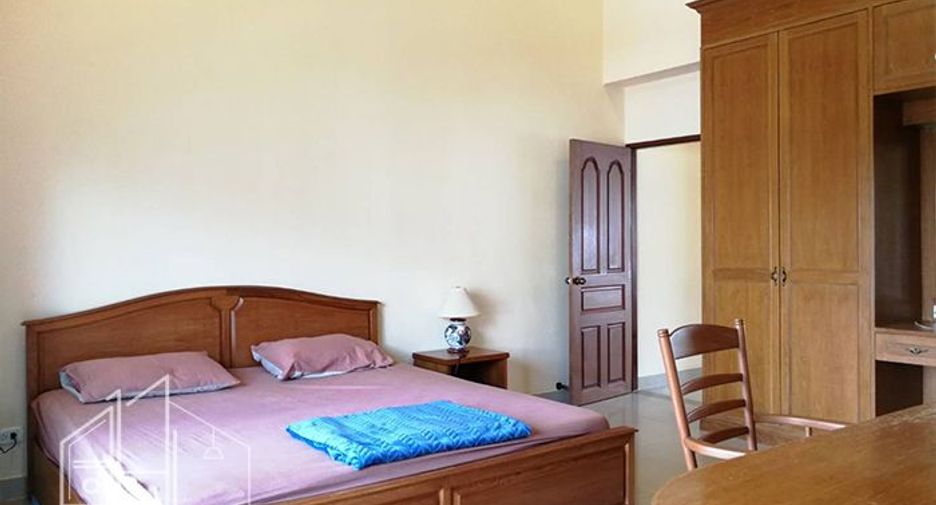 À louer 2 chambres appartement à Watthana, Bangkok