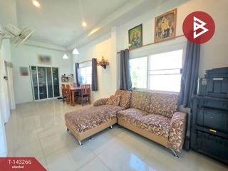 出售 2 卧室 联排别墅 在 Si Racha, Chon Buri