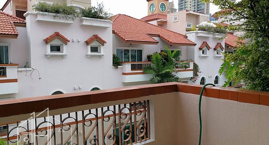 Condo en alquiler de 2 habitaciones en Watthana, Bangkok