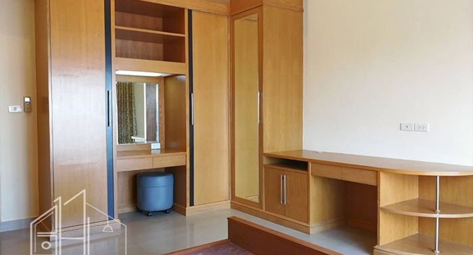 Condo en alquiler de 2 habitaciones en Watthana, Bangkok