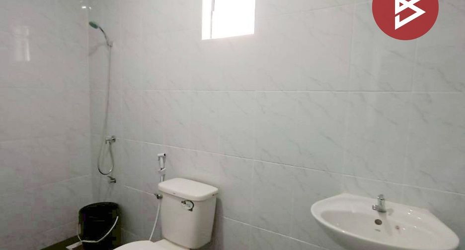 Casa adosada en venta de 3 habitaciones en Mueang Samut Sakhon, Samut Sakhon