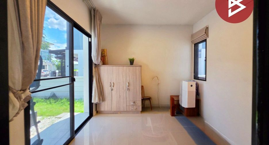 Haus zum Kauf mit 4 Zimmer in Bang Kruai, Nonthaburi