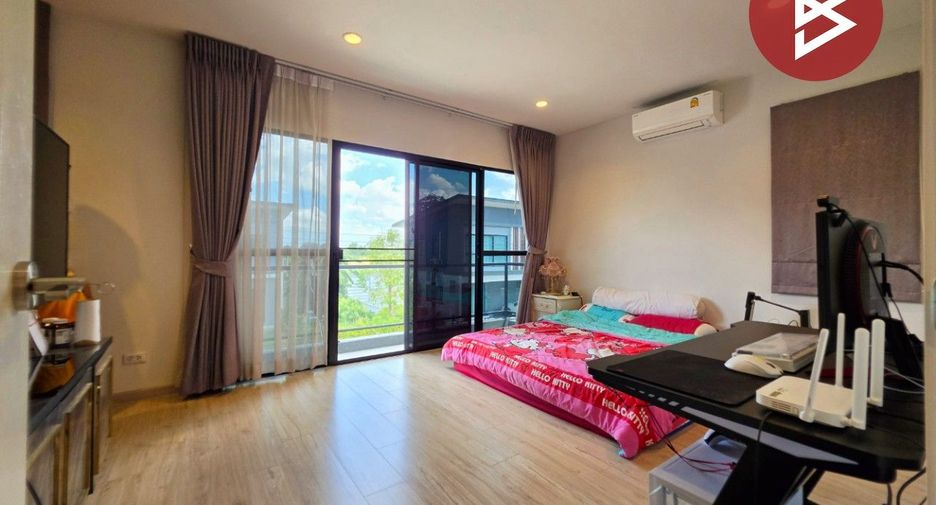 Haus zum Kauf mit 4 Zimmer in Bang Kruai, Nonthaburi