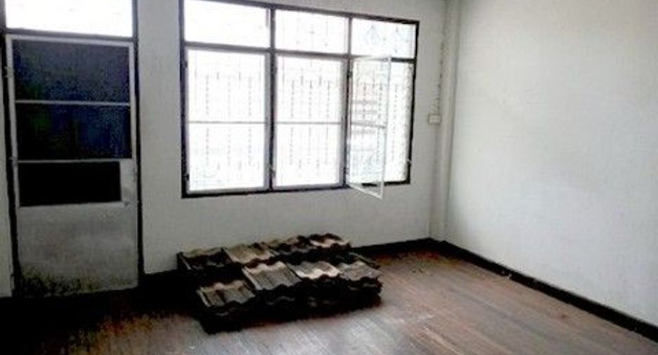 Local comercial en venta de 2 habitaciones en Hat Yai, Songkhla