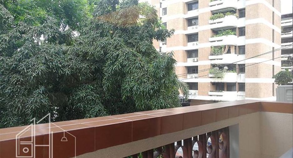 Condo en alquiler de 3 habitaciones en Watthana, Bangkok