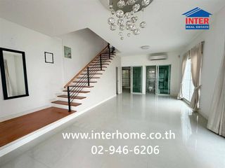 Casa adosada en venta de 4 habitaciones en Khan Na Yao, Bangkok