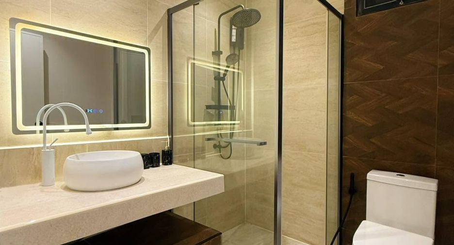 For sale 3 bedrooms villa in East Pattaya, Pattaya
