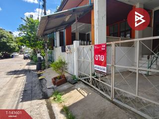 出售 2 卧室 联排别墅 在 Sam Phran, Nakhon Pathom
