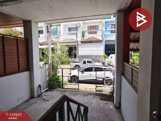 出售 2 卧室 联排别墅 在 Sam Phran, Nakhon Pathom