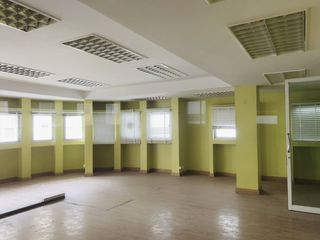 For sale retail Space in Huai Khwang, Bangkok