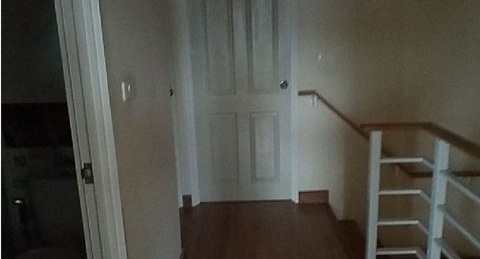 For sale 4 bedrooms townhouse in Prawet, Bangkok
