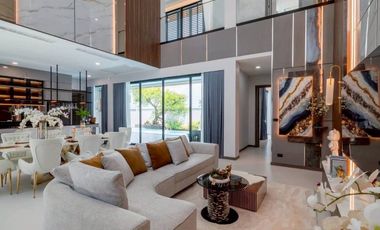 For sale 5 bedrooms villa in East Pattaya, Pattaya