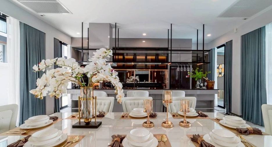 Villa zum Kauf mit 5 Zimmer in East Pattaya, Pattaya