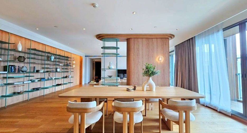 For sale 3 ベッドルーム condo in Yan Nawa, Bangkok