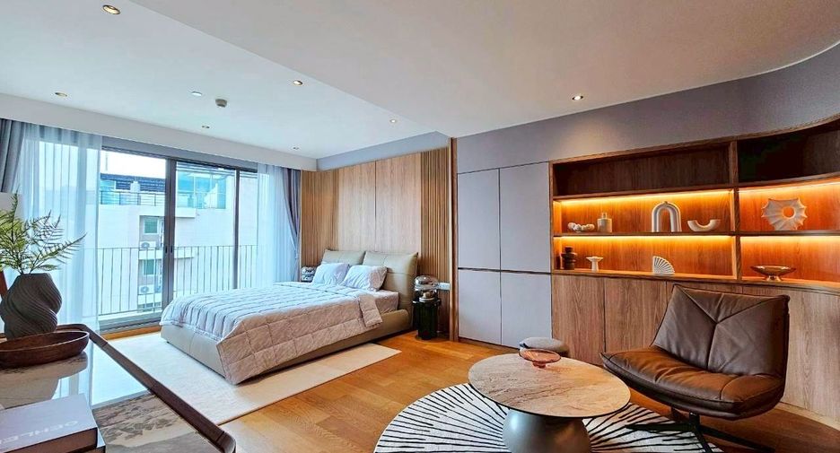 For sale 3 ベッドルーム condo in Yan Nawa, Bangkok