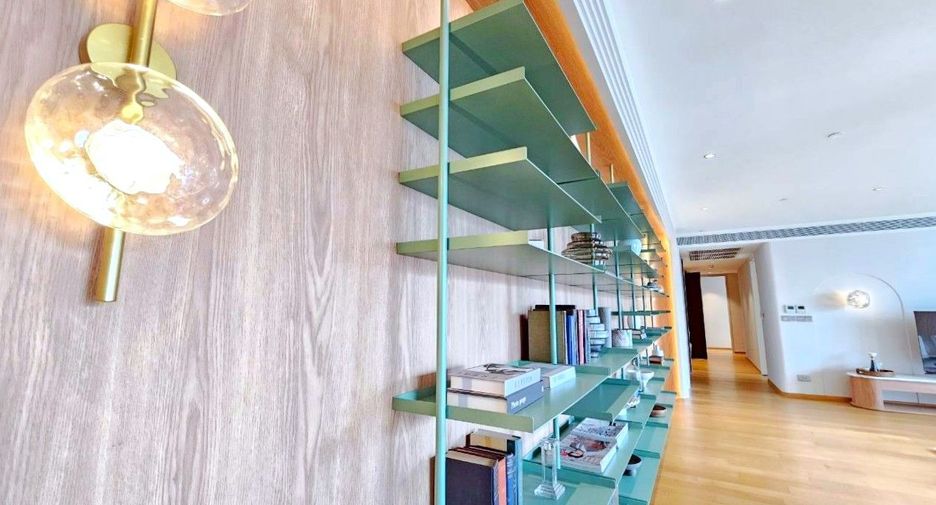 For sale 3 ベッドルーム condo in Yan Nawa, Bangkok