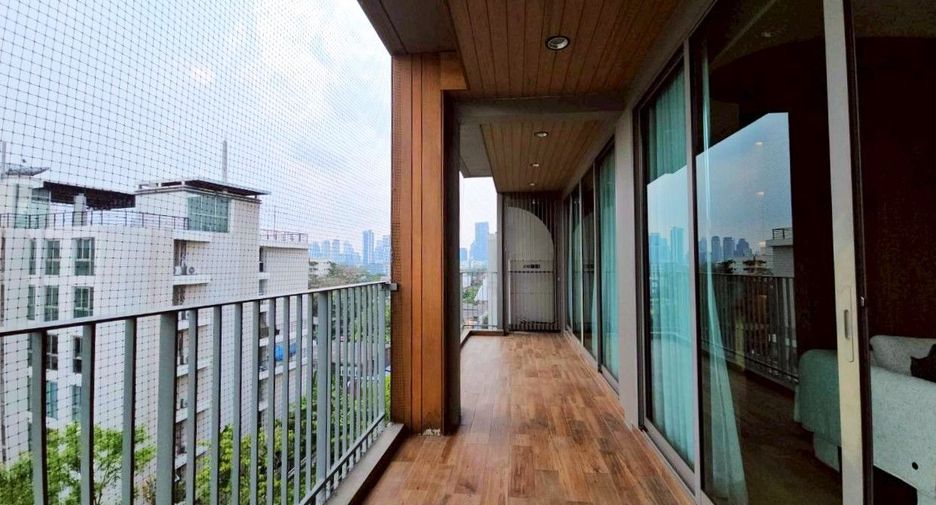 For sale 3 ベッドルーム condo in Yan Nawa, Bangkok