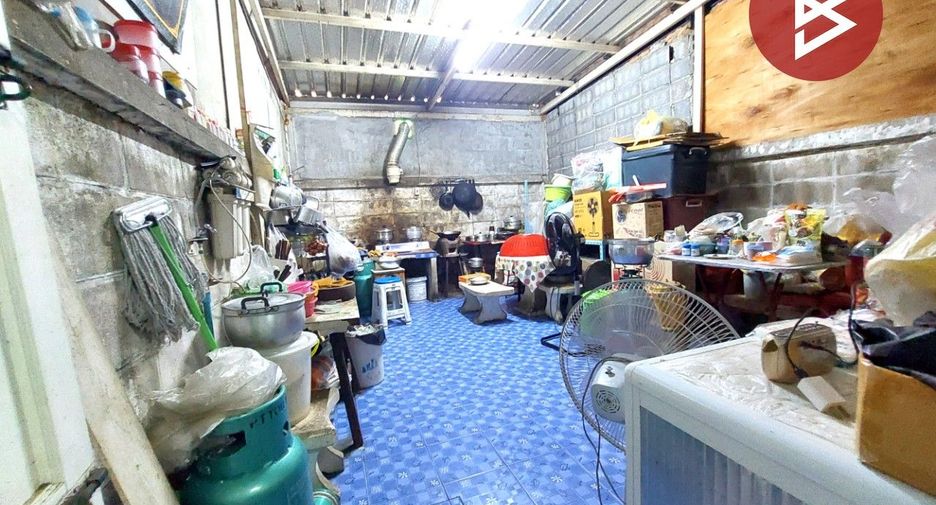 Casa adosada en venta de 2 habitaciones en Mueang Samut Prakan, Samut Prakan