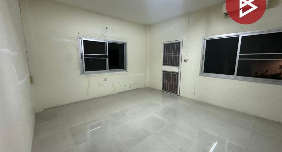 Reihenhaus zum Kauf mit 2 Zimmer in Bang Kruai, Nonthaburi