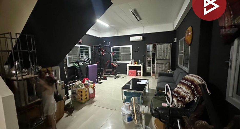 Reihenhaus zum Kauf mit 2 Zimmer in Bang Kruai, Nonthaburi