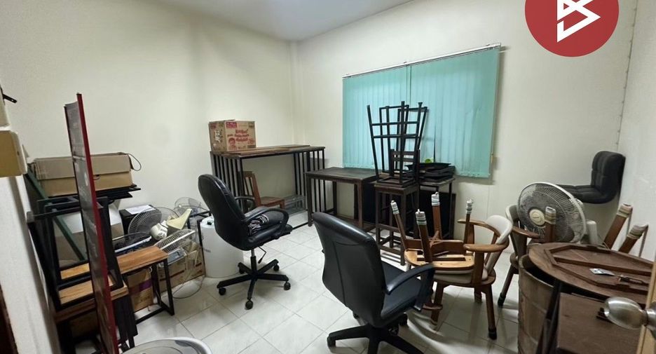 Reihenhaus zum Kauf mit 2 Zimmer in Bang Kruai, Nonthaburi