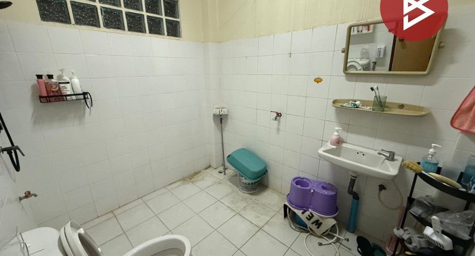 Reihenhaus zum Kauf mit 2 Zimmer in Bang Kruai, Nonthaburi