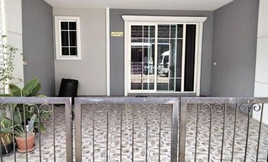 For sale 4 bedrooms townhouse in Prawet, Bangkok
