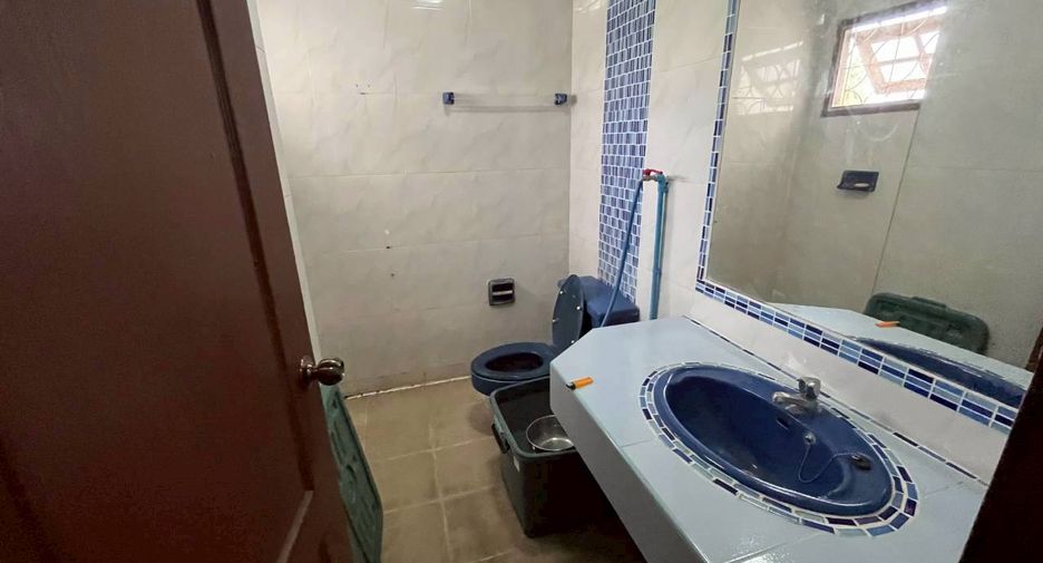 À vendre 2 chambres maison à Nakhon Chai Si, Nakhon Pathom
