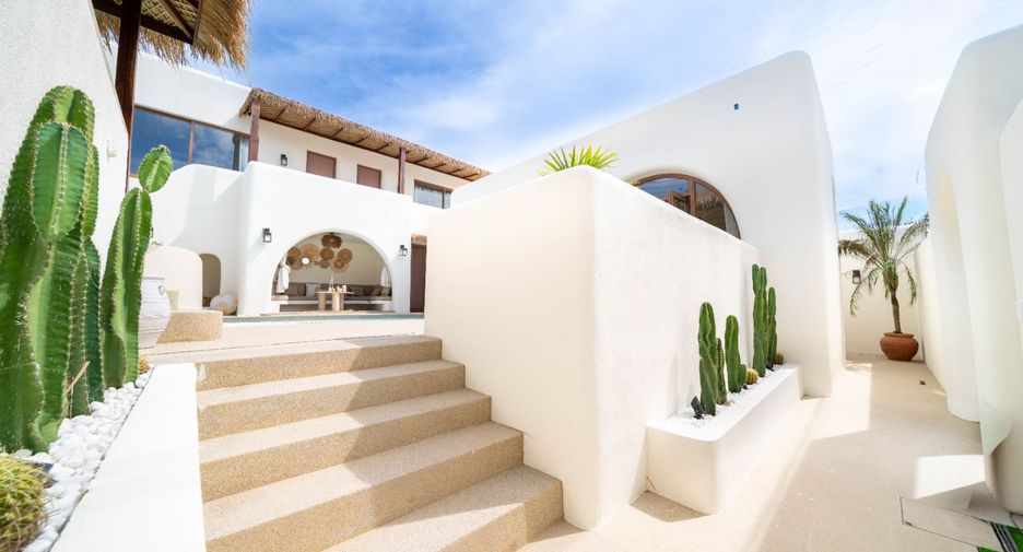 For sale 4 bedrooms villa in Jomtien, Pattaya