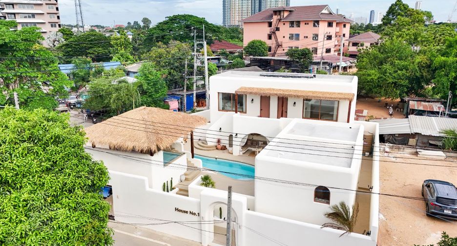 For sale 4 bedrooms villa in Jomtien, Pattaya