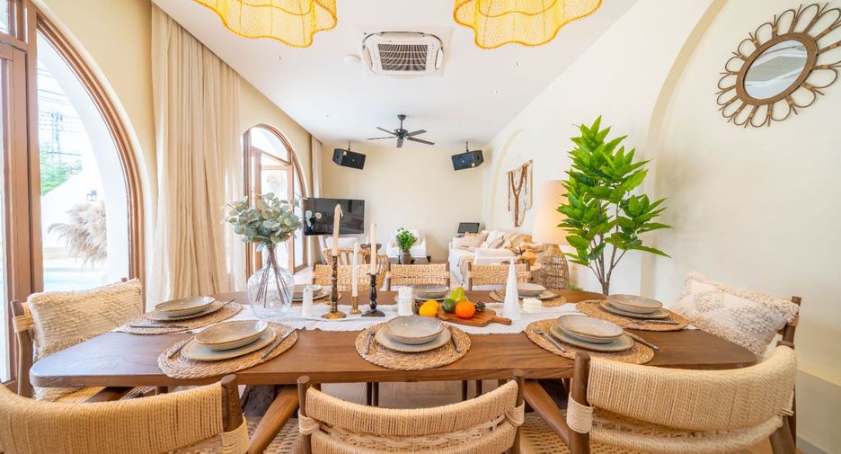 For sale 4 bedrooms villa in Jomtien, Pattaya