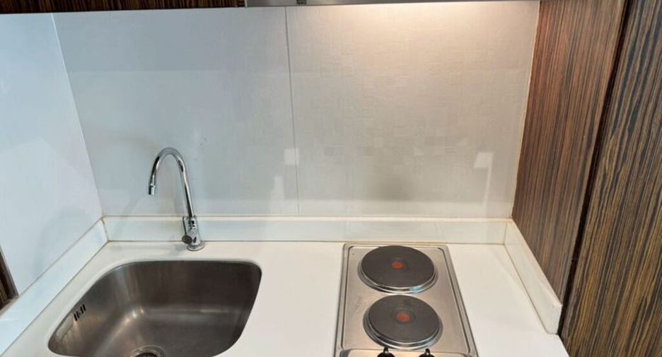 For rent 1 Beds condo in Huai Khwang, Bangkok
