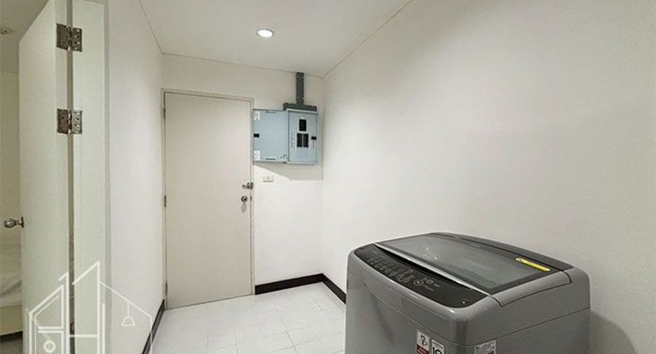 ให้เช่า 2 ห้องนอน คอนโด ใน คลองเตย, กรุงเทพฯ